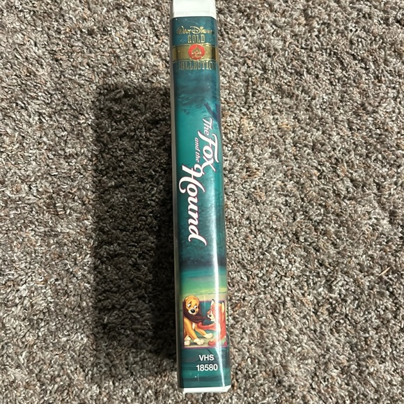 Walt Disney The Fox and the Hound VHS 18580 tape Gold Collection - Picture 2 of 5
